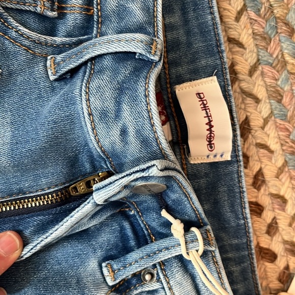 Driftwood Farrah x Wonderland Embroidered Flare Leg Jeans Size 25 NWT - Picture 9 of 14